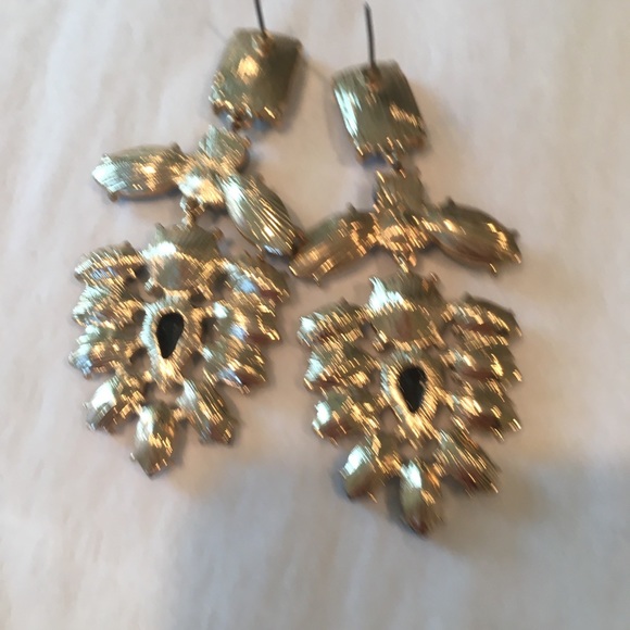 Never worn. Black drop earrings. - Picture 5 of 6
